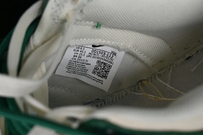 All Categories Nk SB Dunk Series Nk SB Dunk Low Low-top sneakers Nk Dunk Low Sanxingdui 2.0 Retro deconstruction style Old label SB strap low-top casual sneakers DD1503-112